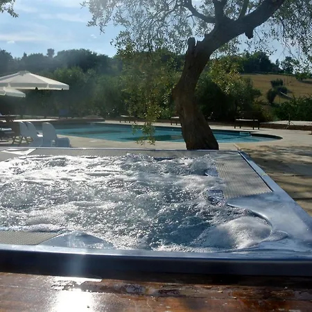 Vila 7 Bedrooms With Shared Pool Jacuzzi And Furnished Garden At San Michele *