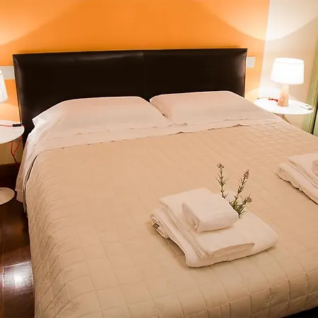 7 Bedrooms With Shared Pool Jacuzzi And Furnished Garden At San Michele Villa
